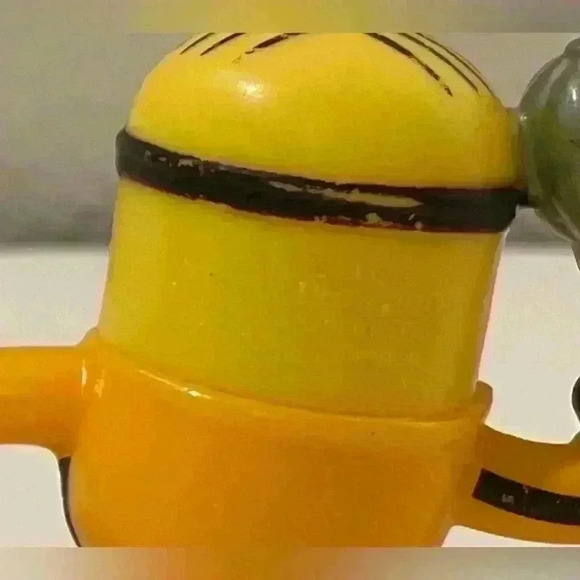 2019 Mcdonald's Two Minions Bath Robe Kevin and Kill Bill Figures‎ - Picture 9 of 11